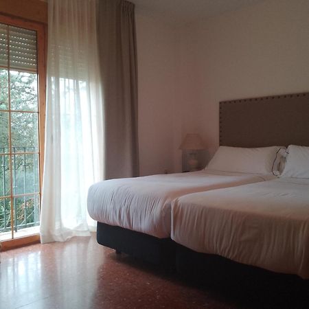 Hotel Tugasa El Almendral Setenil De Las Bodegas Buitenkant foto
